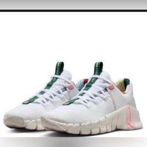 Women Nike Free Metcon 5 Athletic Sneakers Shoes White/Pink Blood FN8920-161